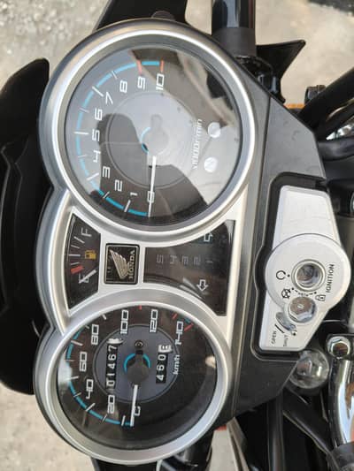 Honda CB150F Black - 2026. Just 1450 driven