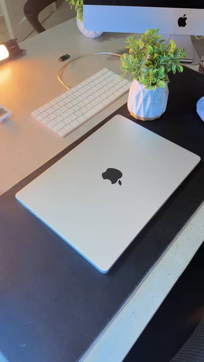 Apple MacBook pro M1,  14" , 2021