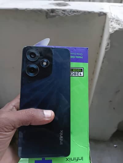 infinix hot 30 8+8 RAM 128 GB internal storage