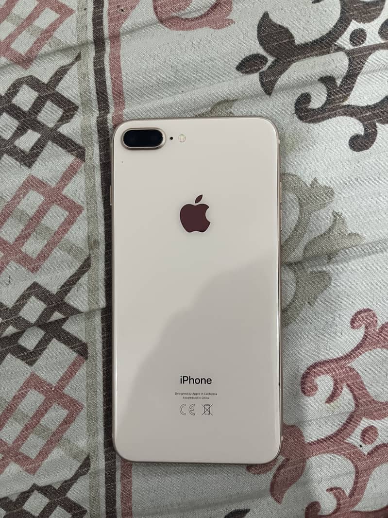 Apple iPhone 8 Plus 4