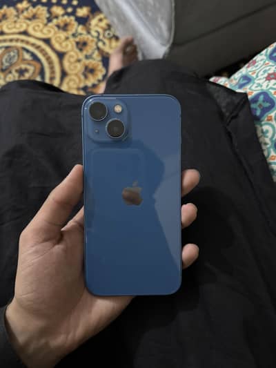Apple iPhone 13