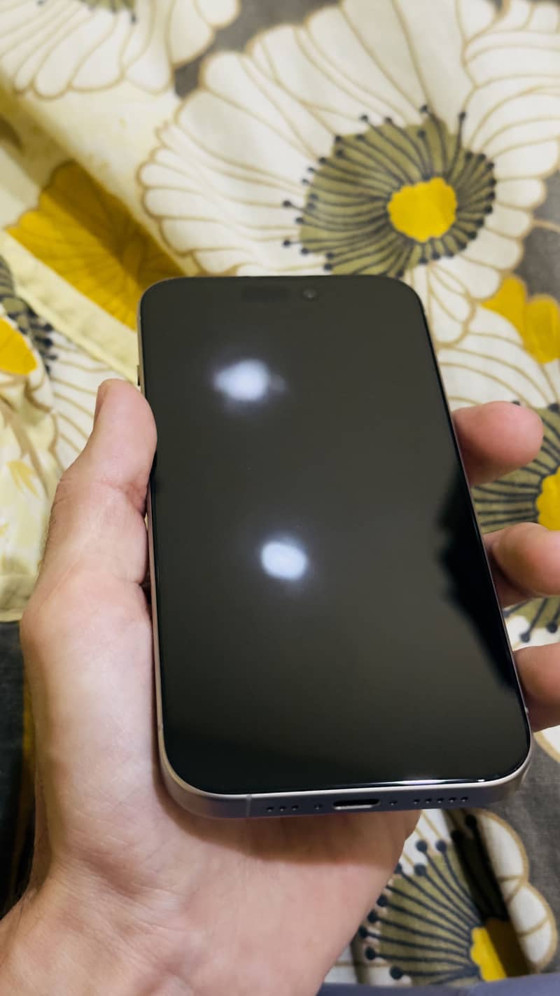 Iphone 15Pro 3