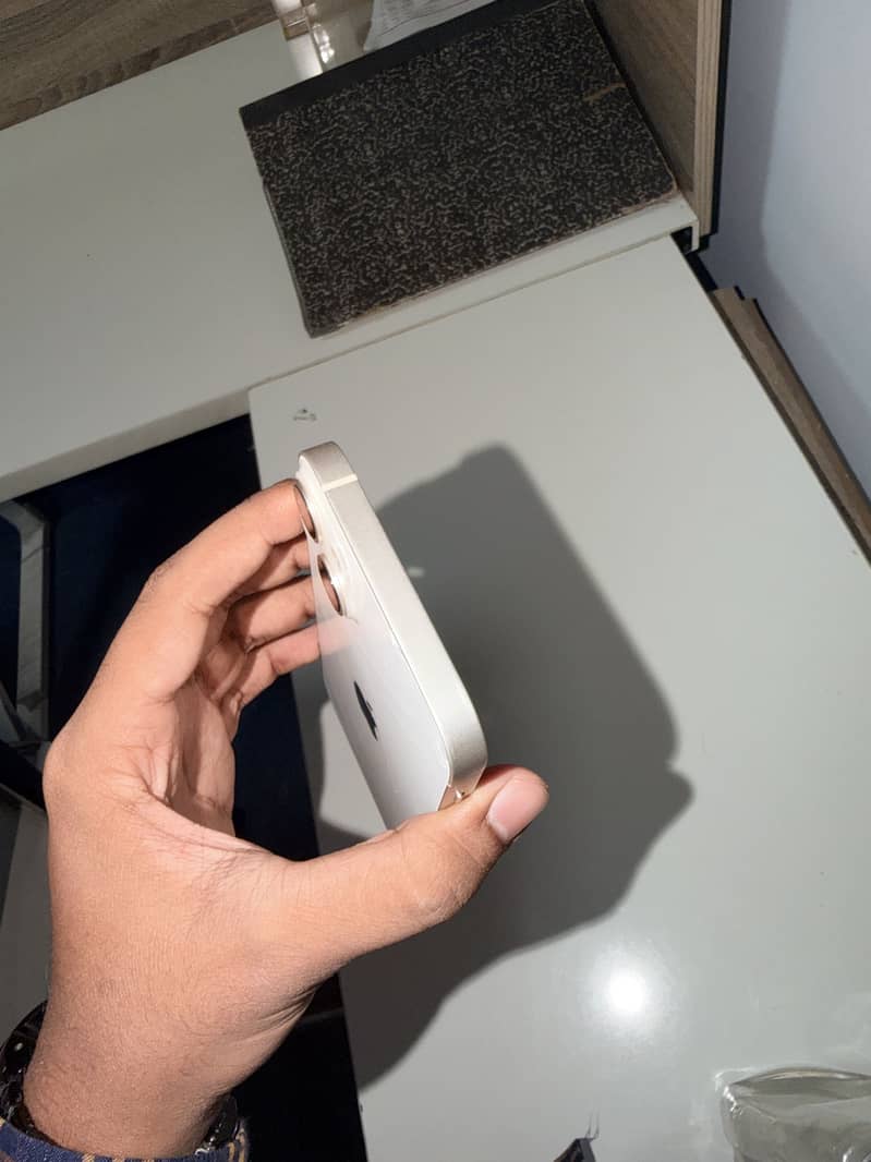 Apple iPhone 14 plus 3