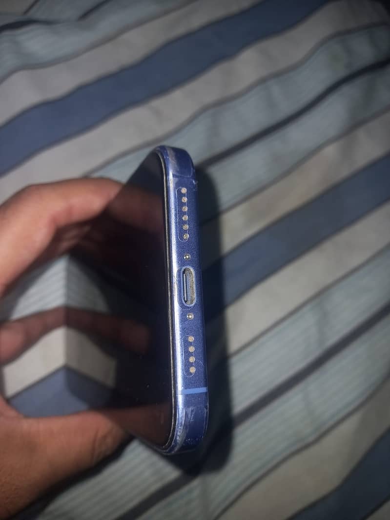 iPhone 16 Plus Jv 4