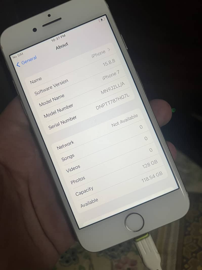 Apple iPhone 7 0