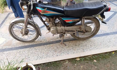 Honda CG 125  For Salé