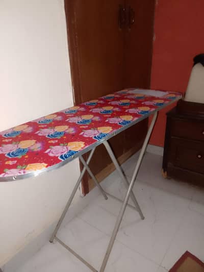 Foldable Adjustable Iron Stand
