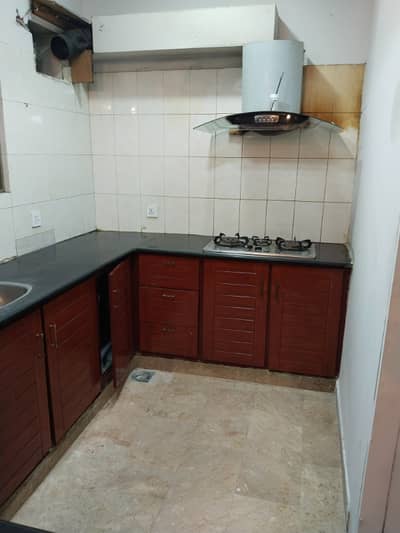 E11 2bed short family portion