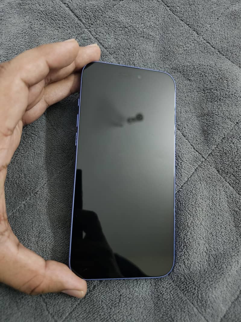 Apple iPhone 16 Plus 2