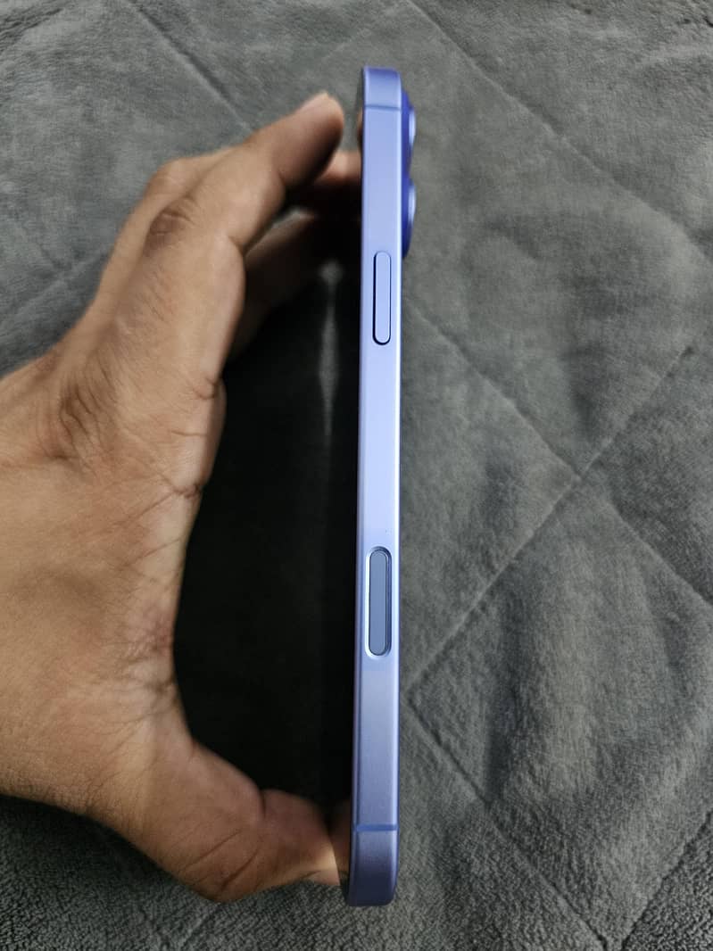 Apple iPhone 16 Plus 3