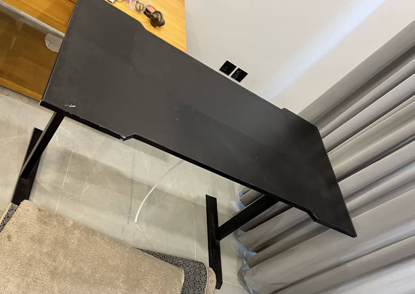 Console, shoe rack, computer tables 3