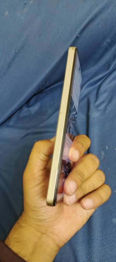 Vivo Y36 8 128  10/10 Condition 0/3/2/7/1/0/4/5/3/1/7