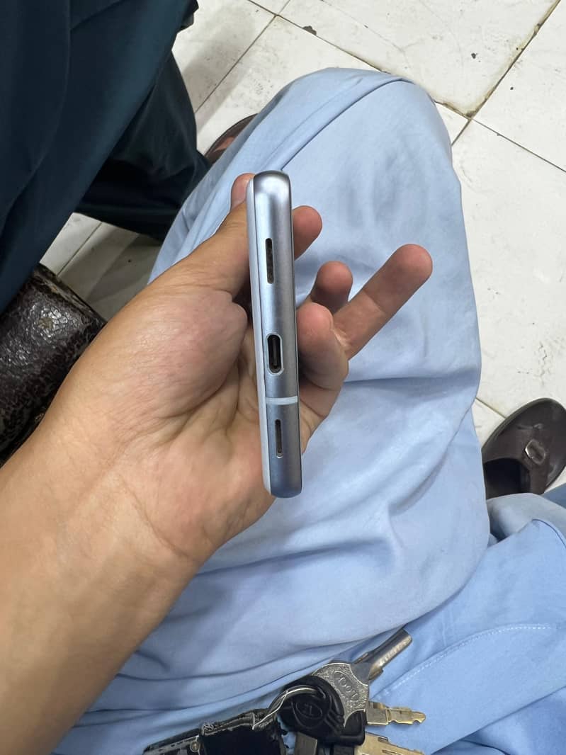 Google Pixel 7a 3