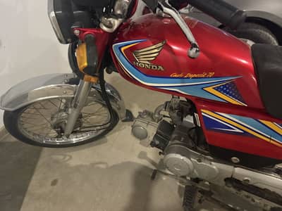 Honda CD 70 Red Bike