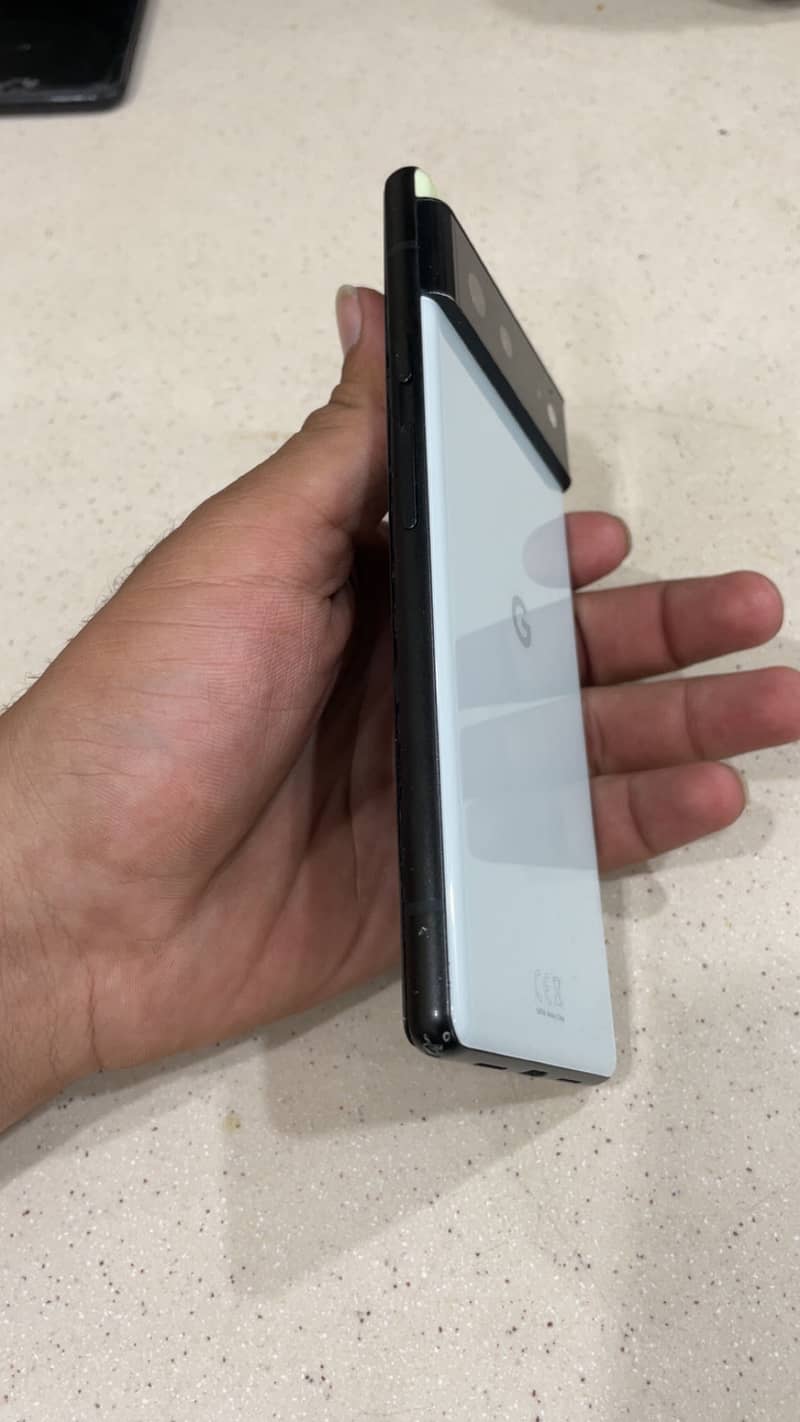 Google Pixel 6 4