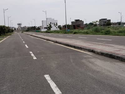 5 Marla Good Location Plot For Sale In Dha 9 Town Block B