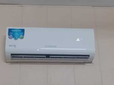 1 ton ac for sale. working condition.