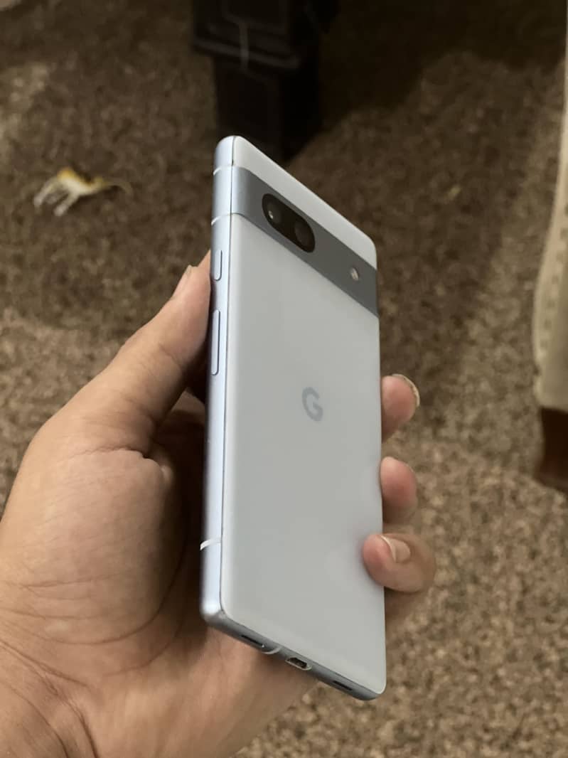 Google pixel 7A 3