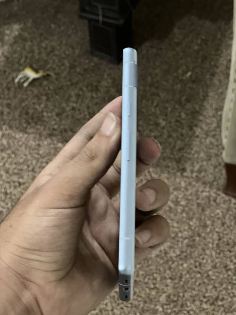 Google pixel 7A 4