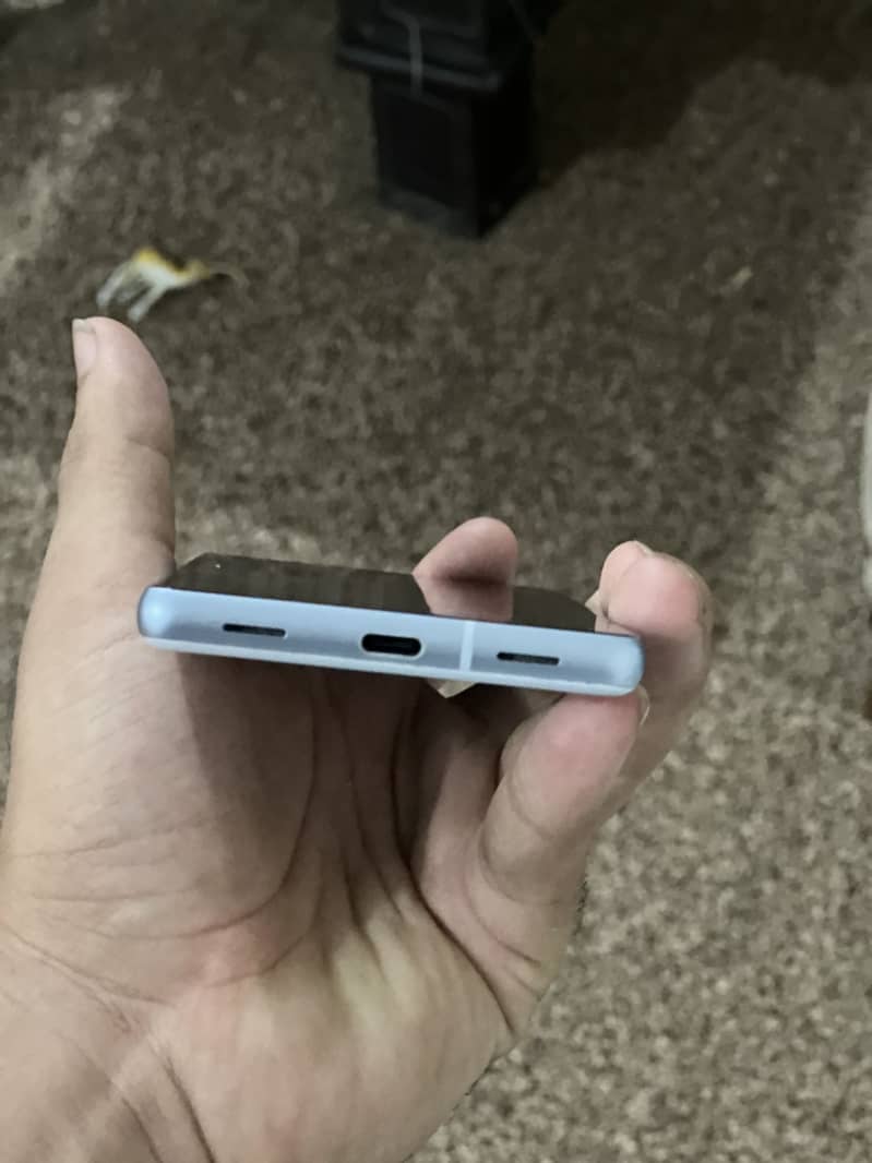 Google pixel 7A 6