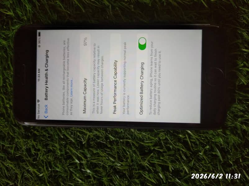 Apple iPhone 8 1
