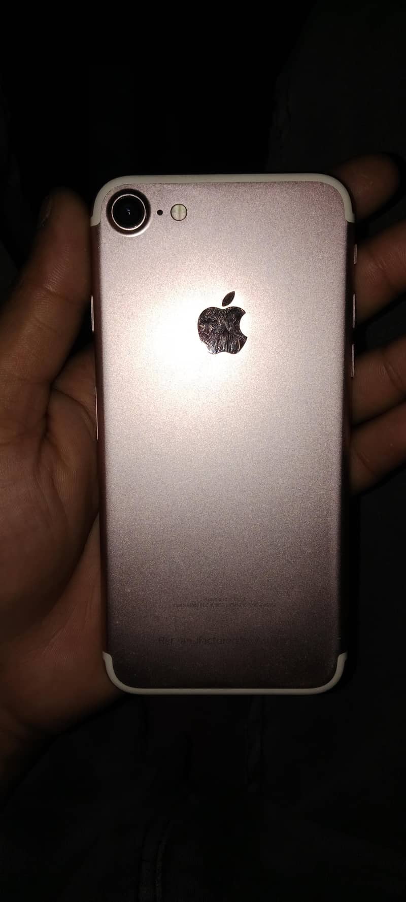 Apple iPhone 7 0