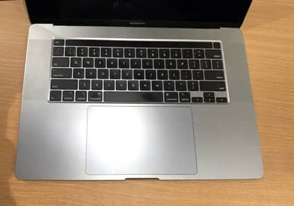 MACBooK  PRO 2019 Core i9 19”inch’s