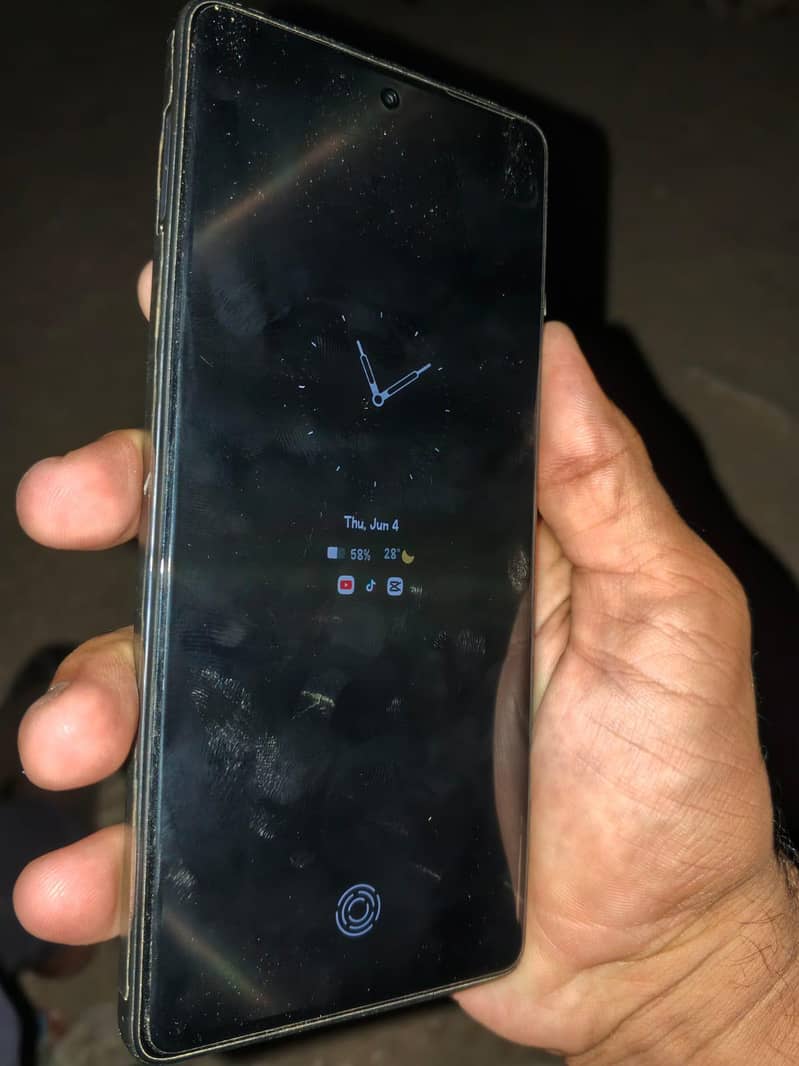 Tecno CAMON 30 7