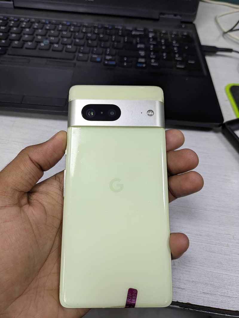 Google Pixel 7 3