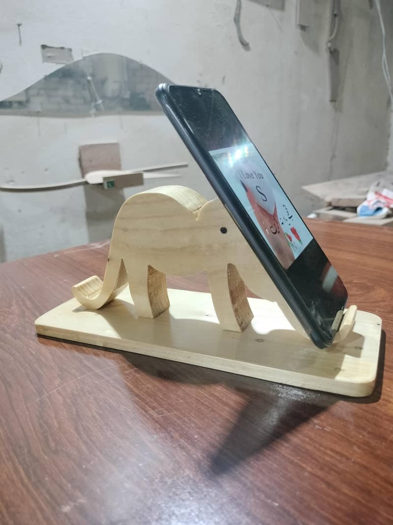 mobile stand 5