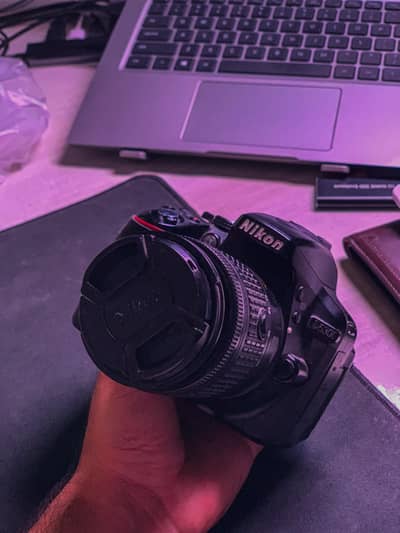 Nikon D5300 (URGENT SALE) GREAT CONDITION