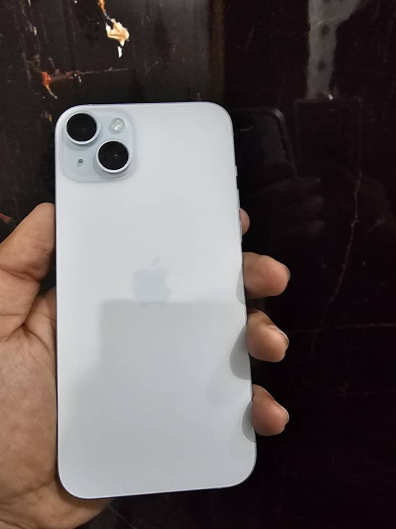 Apple iPhone 15 plus 8