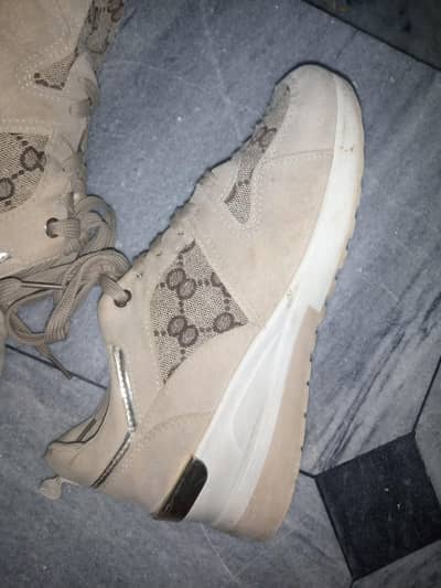 Shoes for sale in lower price