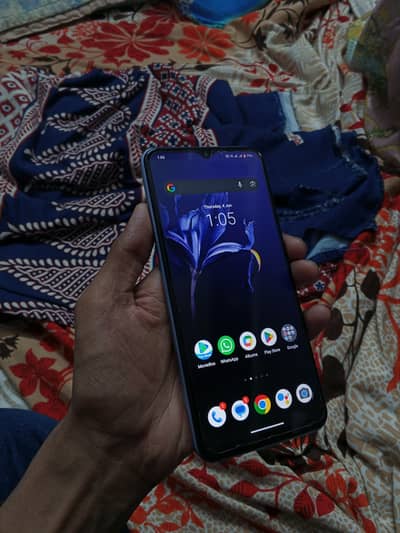 Vivo Y33s official pta approved 8+4/128
