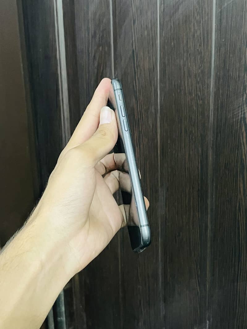 iPhone 11 1