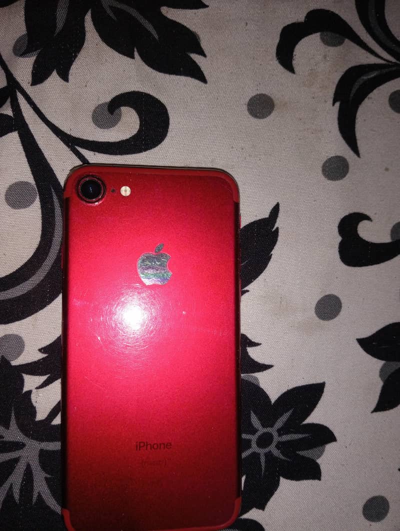 Apple iPhone 7 1