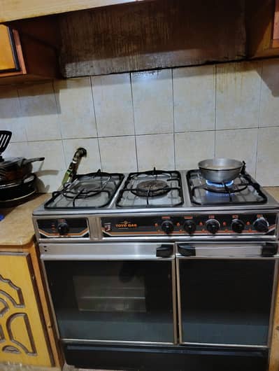 Toyo Gas Cooking Range
