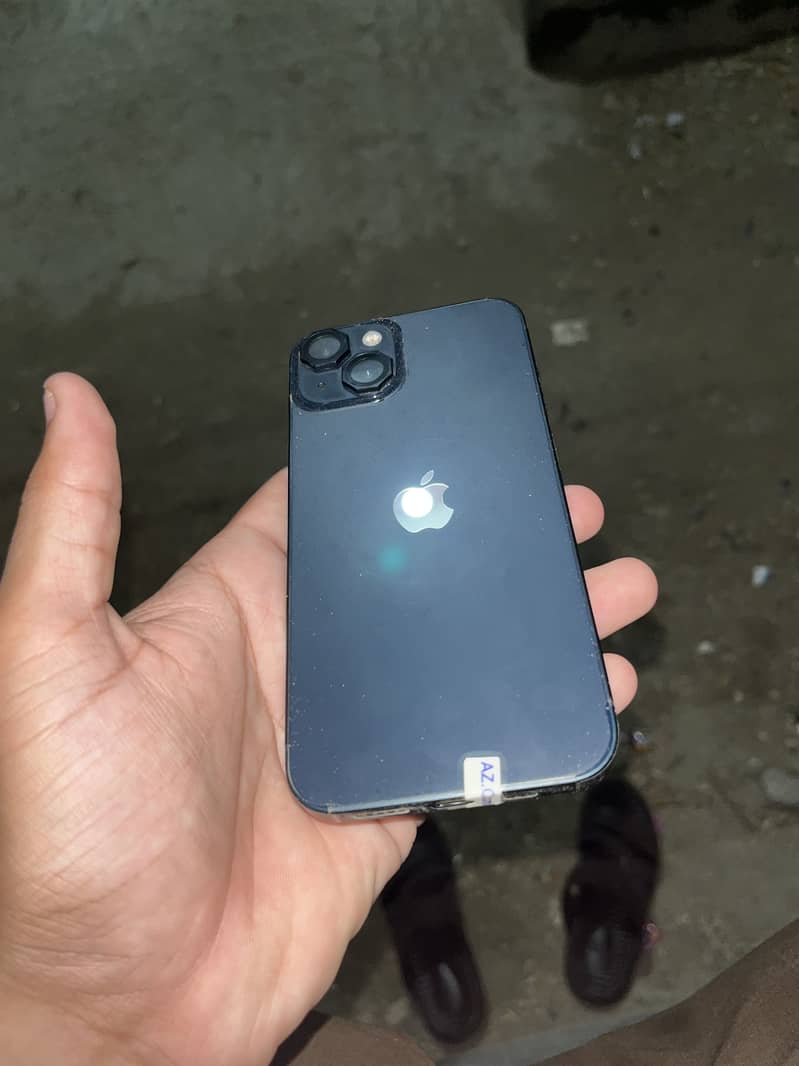 Apple iPhone 13 4