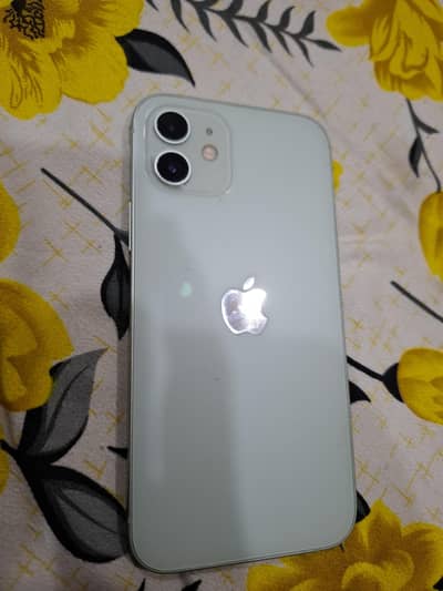 Apple iPhone 12