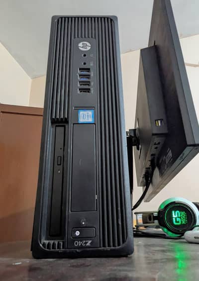 HP Z240 SFF Workstation | Core i7 6th Gen (i7-6700) | 16GB DDR4 RAM