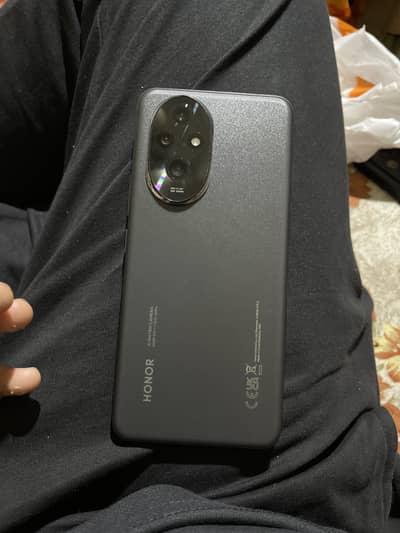 Honor 200