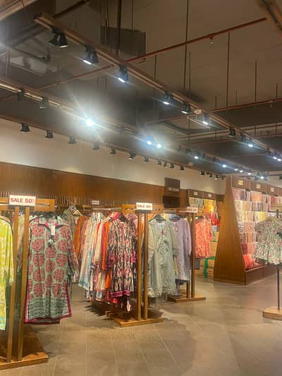 Investor Rate High Rental Shop Available (53,333) For Sale On Main Road