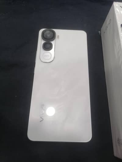 vivo y400 8gb 256gb lush condition like box pack with box charger org