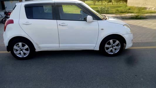 Suzuki Swift 2012 dlx