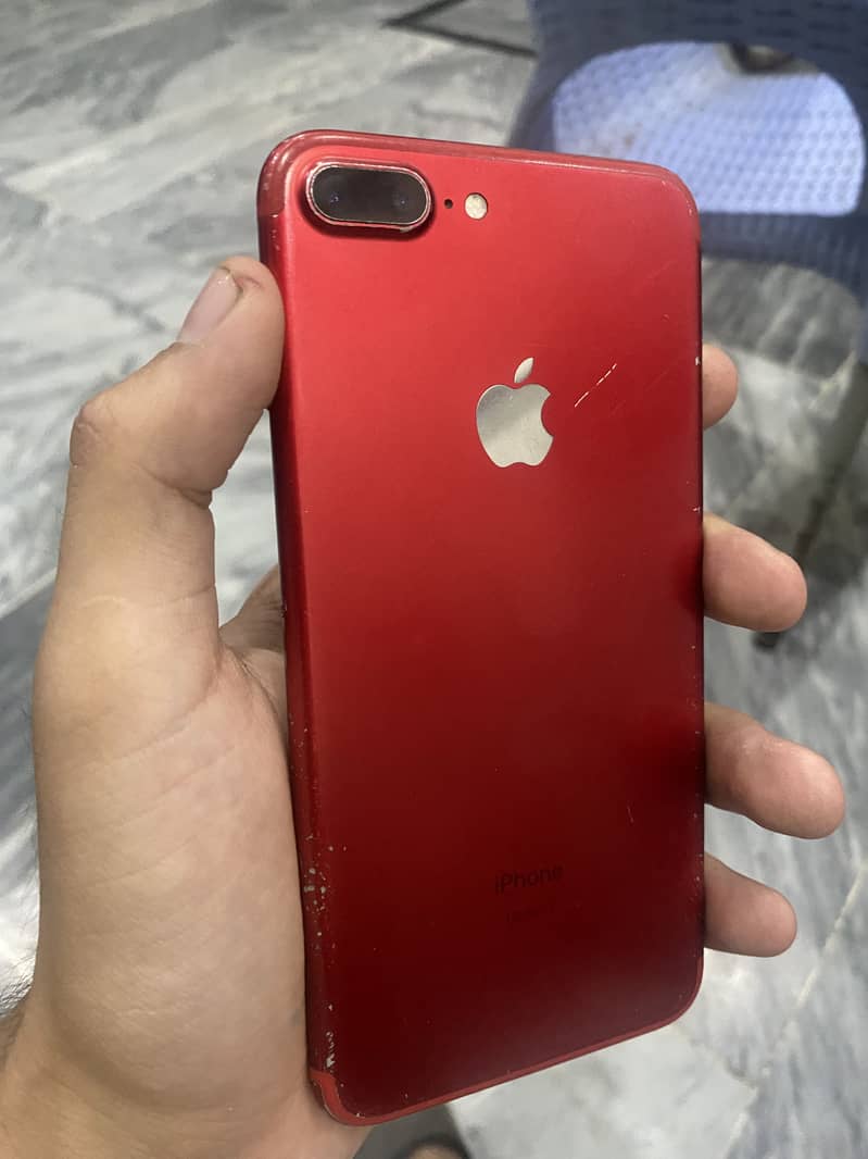 Apple iPhone 7 Plus 1