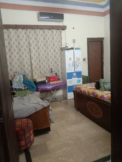Spacious Lower Portion Is Available In Allama Iqbal Town For Rent