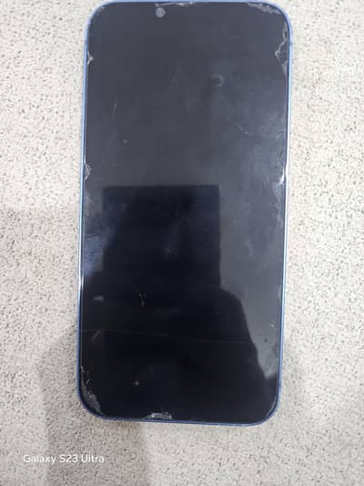 Apple iPhone 13