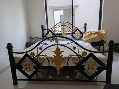 Steel Bedroom Set for sale – Old but Freshly painted and Complete set