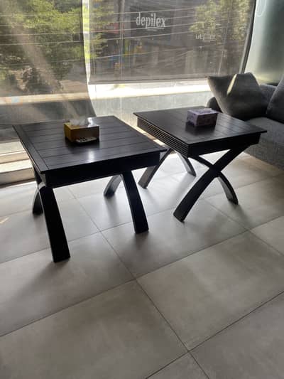 Center/corner table