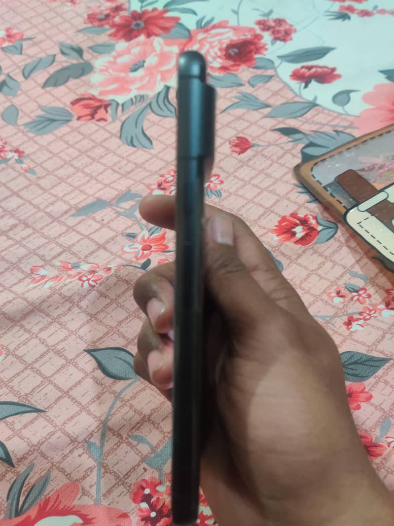 Google Pixel 8 1